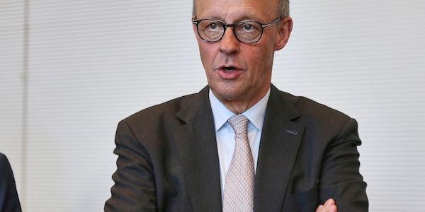 Buhrufe und Gelächter bei Merz-Rede auf DGB-Kongress