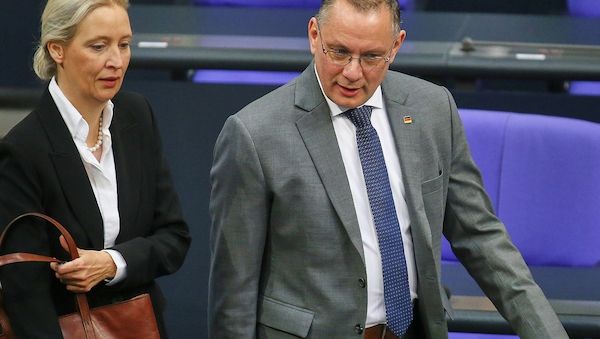 Yougov: AfD klettert auf 28 Prozent