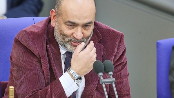 Grüne sehen Ministerpräsidentenwahl Özdemirs als positives Signal