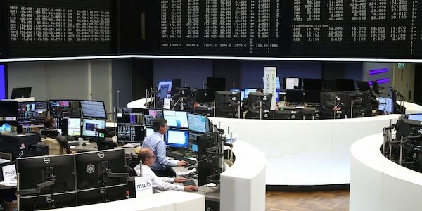 Dax legt zu - Handelsvolumen bleibt dünn