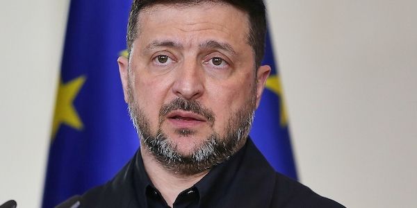 Selenskyj meldet massive russische Drohnenangriffe