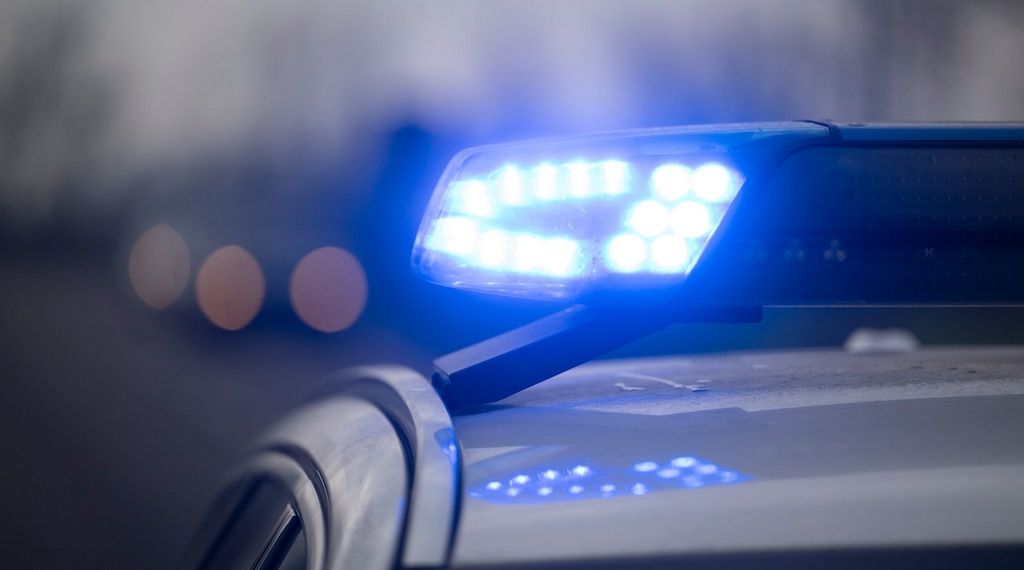 Jugendliche schmeißen in Rathenow mutmaßlich Steine auf Züge