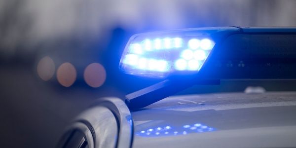 Jugendliche schmeißen in Rathenow mutmaßlich Steine auf Züge
