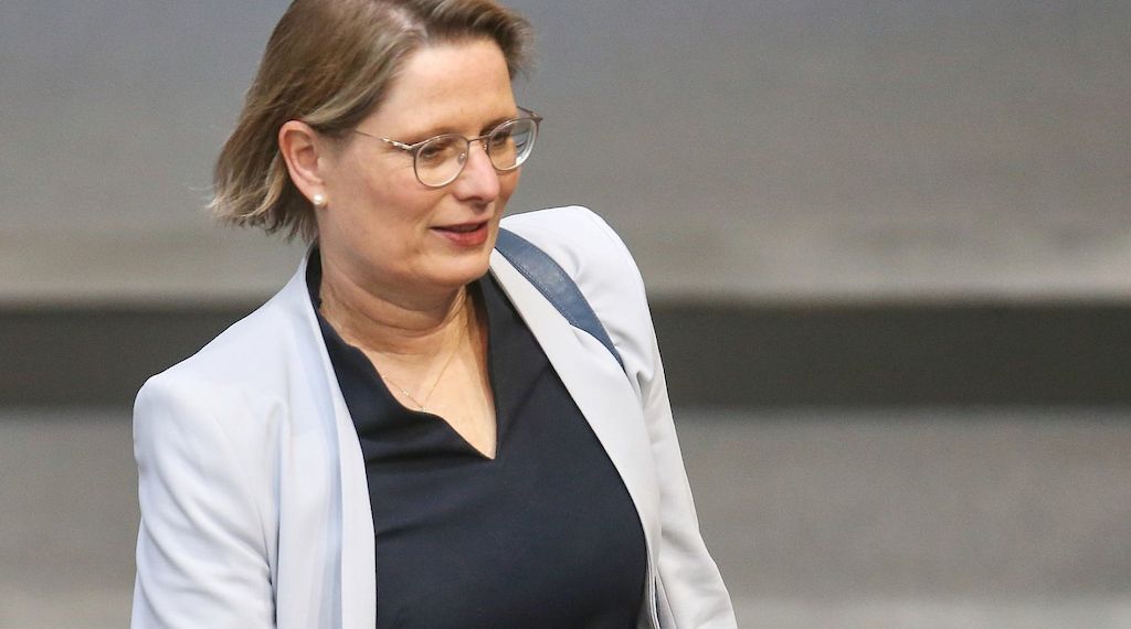 Hubig plant strengere Regeln gegen Ticket-Abzocker