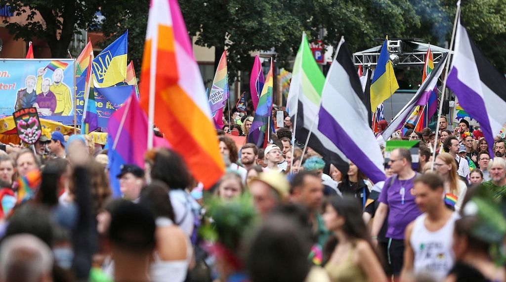 Queer-Beauftragte fordert mehr rechtlichen Schutz
