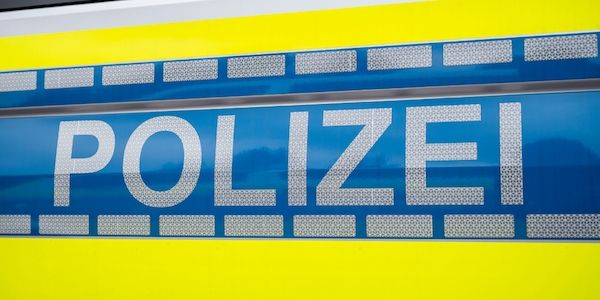 Streit am Kottbusser Tor – Zwei Männer mit Messer verletzt