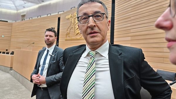 Grüne sehen Özdemirs Wahl als Vorbild für Bundespolitik
