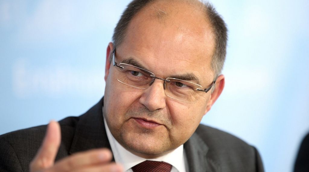 Christian Schmidt weist Vorwurf des US-Drucks zurück
