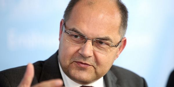 Christian Schmidt weist Vorwurf des US-Drucks zurück