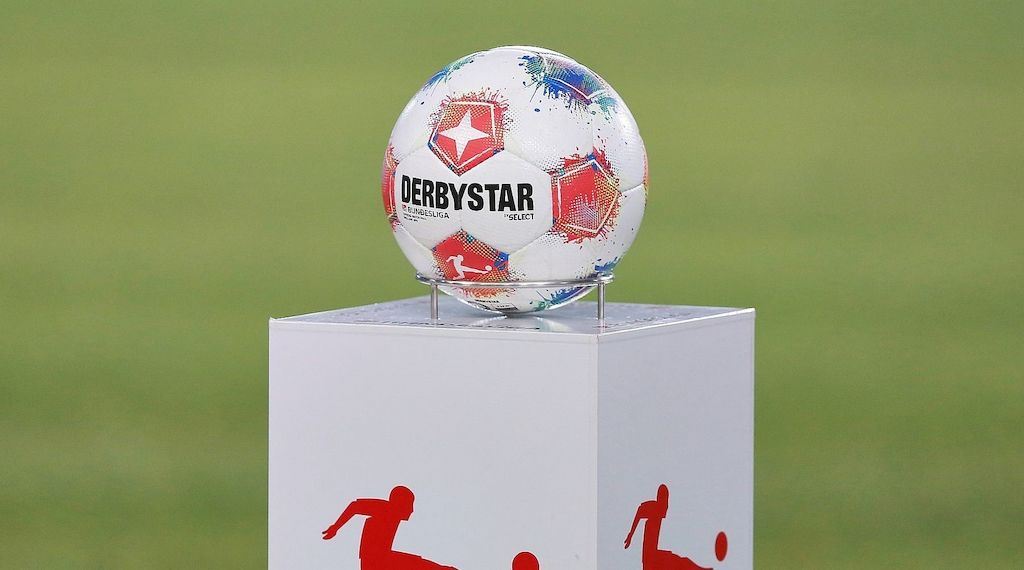 Cottbus steigt in 2. Bundesliga auf - Essen spielt Relegation