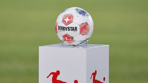 Cottbus steigt in 2. Bundesliga auf - Essen spielt Relegation
