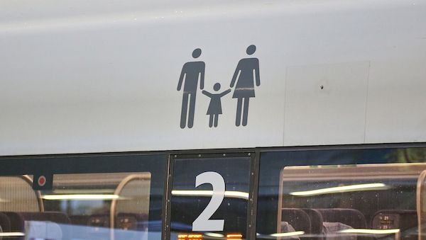 Deutsche Bahn verschenkt "BahnCard 25" an Jugendliche
