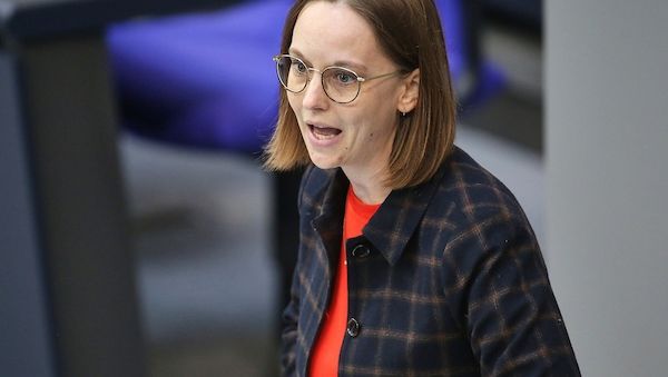 Grüne fordern Umsetzung der "Nur-Ja-heißt-Ja"-Regelung