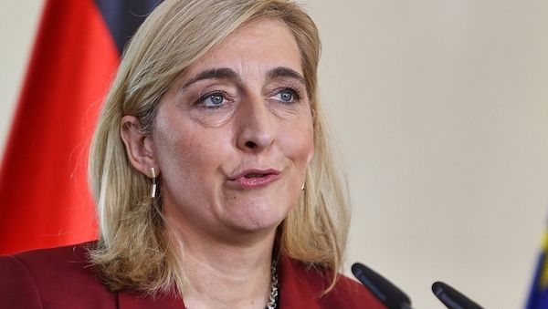 Warken: Ebola-Pandemie "nahezu ausgeschlossen"