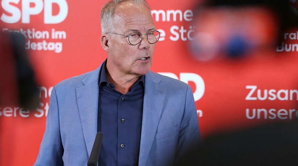 Miersch sieht Demokratie in Deutschland "massiv unter Druck"