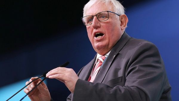 Laumann mahnt Koalition zu Geschlossenheit bei Reformen