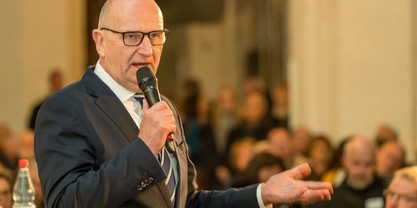 Woidke geht auf Tour - Bürgerdialog und Kabinett vor Ort