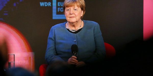 Linke: Merkel für EU-Verdienstorden geeigneter als Merz