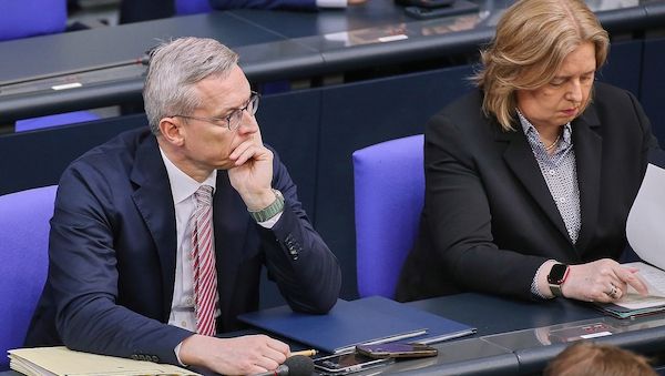 Bas und Wildberger kündigen digitales Sozialportal an