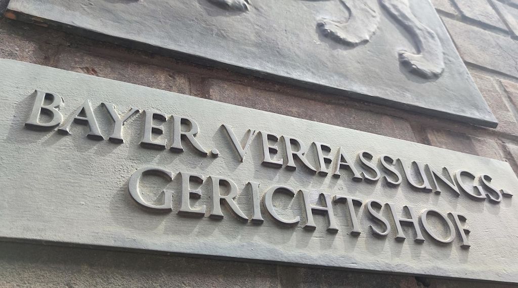BayVGH schränkt Auskunft über Gästelisten bei Staatsempfängen im Rahmen der „Ludwig-Erhard-Gipfel“ ein