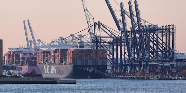 Exporte in die USA sinken deutlich - Importe steigen leicht