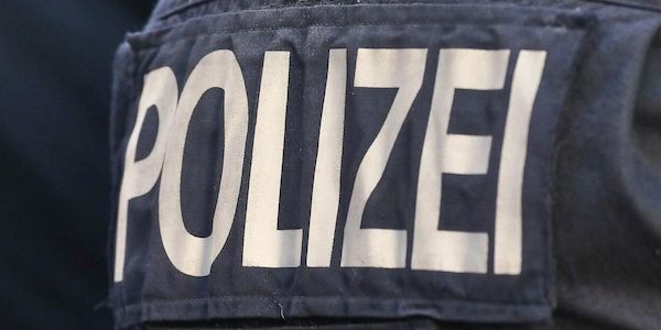 Mahnmal in Berlin-Spandau mit Kreide beschmiert