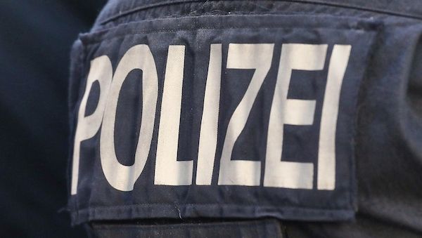Mahnmal in Berlin-Spandau mit Kreide beschmiert