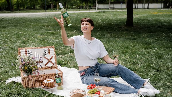 Leichter Genuss - Warum Wein aus PET der Sommer in Flaschen ist