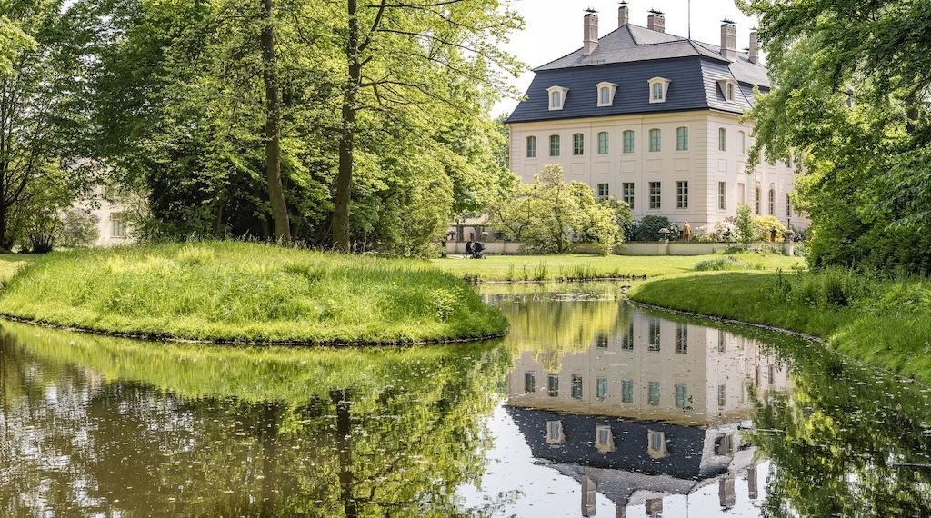 Tausende Blumen werden im Park Branitz gepflanzt