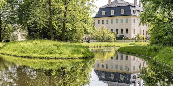 Tausende Blumen werden im Park Branitz gepflanzt