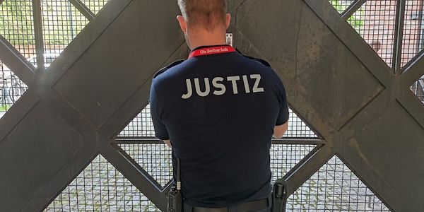 Gefängnisse in zehn Bundesländern vollbelegt