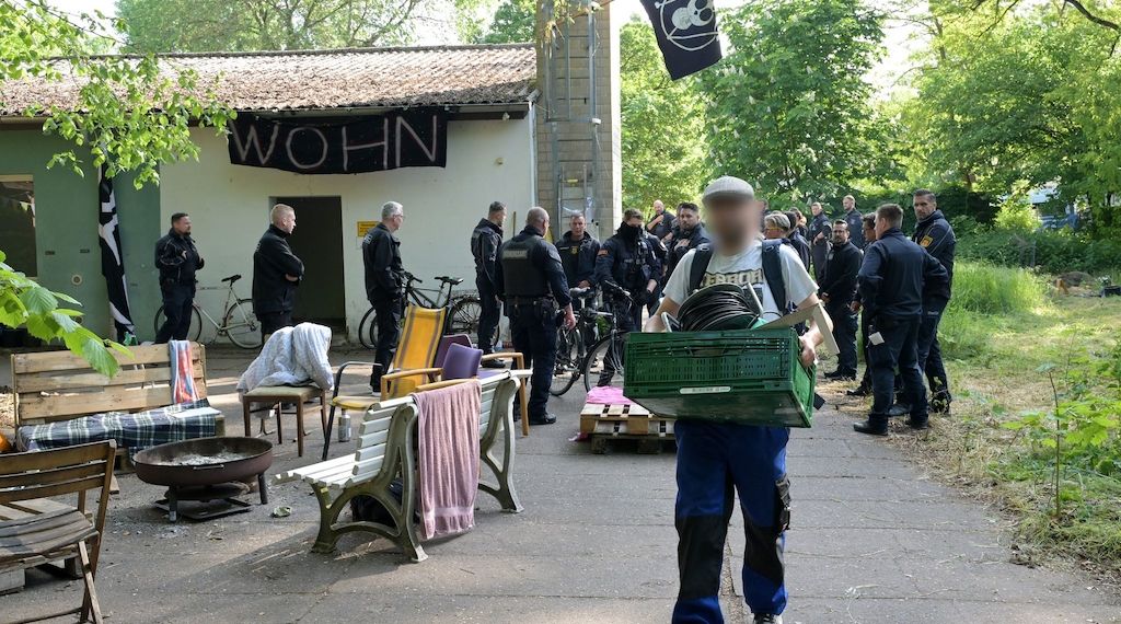 Polizei räumt besetztes Haus in Potsdam – Abriss geplant