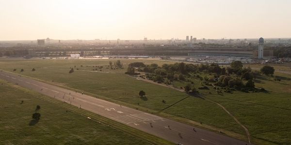 Wegner: Berlin könnte Tempelhofer Feld am Rand bebauen