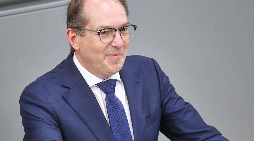 Dobrindt will Abschiebungen von Straftätern beschleunigen