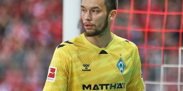 SC Freiburg verpflichtet Torhüter Mio Backhaus