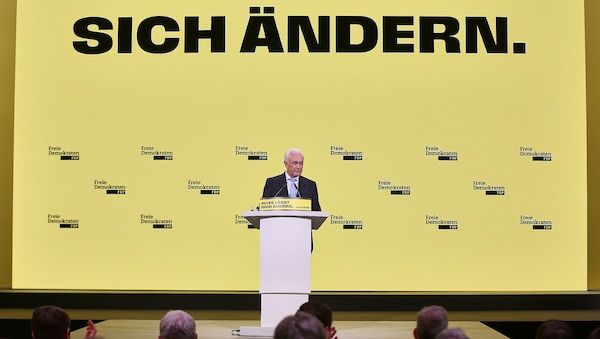 Umfrage: FDP legt nach Kubicki-Entscheidung leicht zu