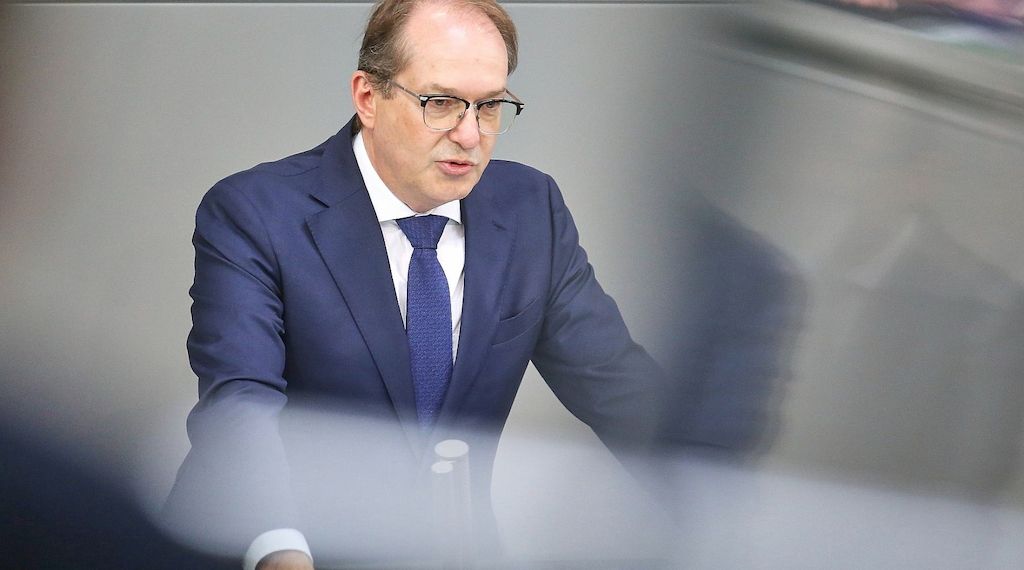 Dobrindt will Software-Auswahl mit europäischem Blick