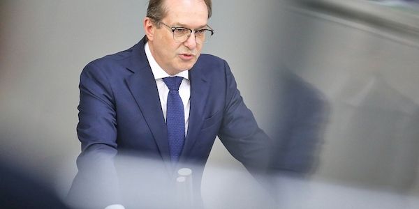 Dobrindt will Software-Auswahl mit europäischem Blick