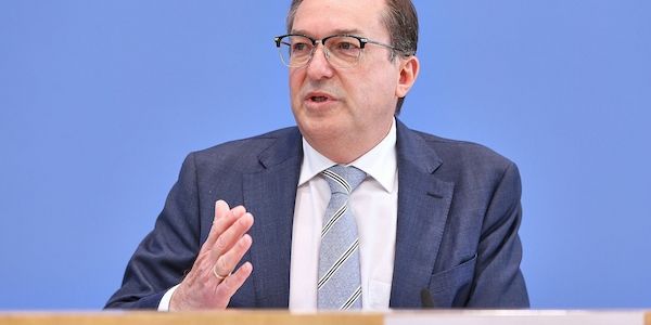 Dobrindt warnt vor Einbürgerung von Antisemiten