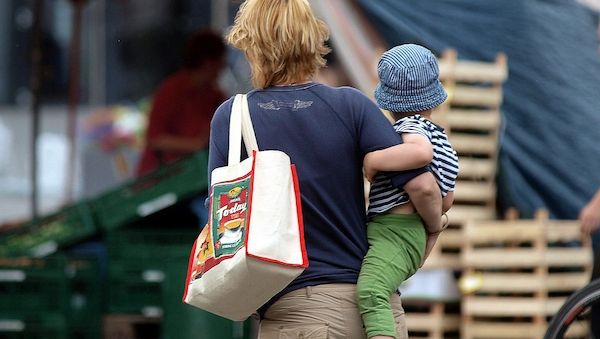 SPD-Fraktion will pauschale Kürzungen beim Elterngeld verhindern