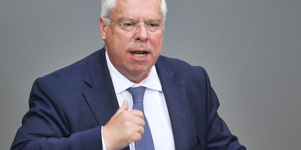 CDU-Außenexperte Hardt wirft Putin "Staatsterrorismus" vor