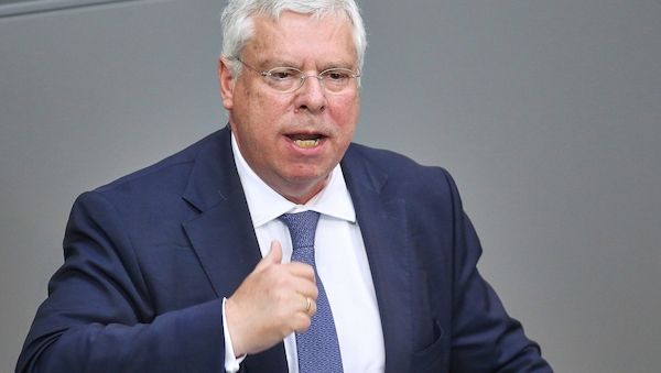 CDU-Außenexperte Hardt wirft Putin "Staatsterrorismus" vor
