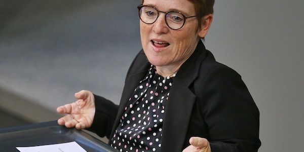 Grüne kritisieren Pflegereform-Pläne als unausgereift
