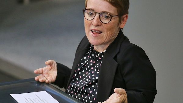 Grüne kritisieren Pflegereform-Pläne als unausgereift