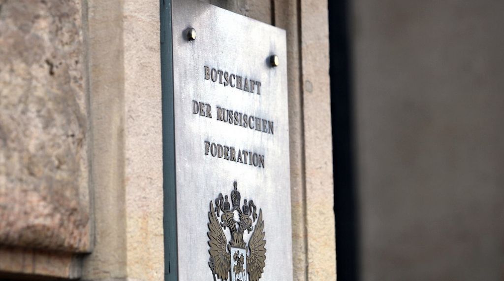 Bundesregierung bestellt russischen Botschafter ein