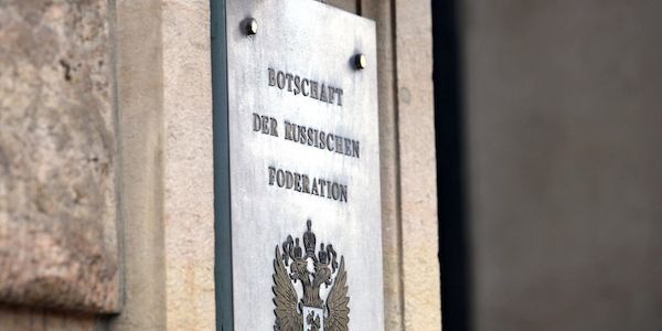 Bundesregierung bestellt russischen Botschafter ein