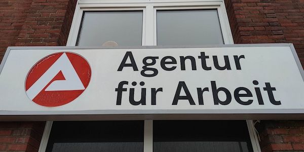 Stellenabbau verlangsamt sich etwas