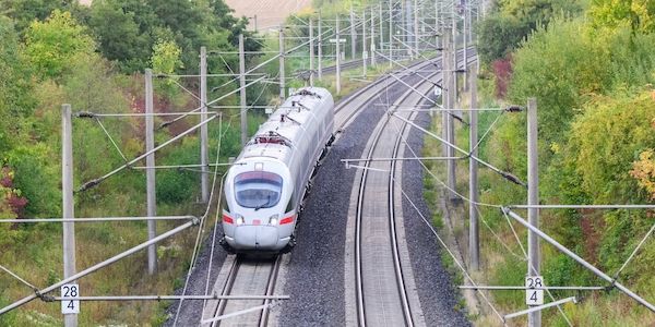Zugverkehr Hamburg-Berlin beeinträchtigt