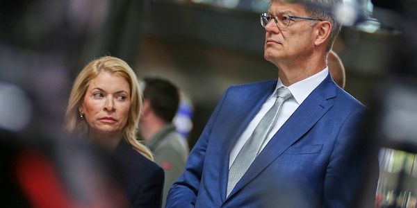 Schnieder erhöht Druck auf Bahn-Chefin Palla