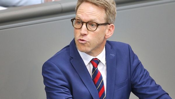 PKGr-Chef: Isolation von AfD-Landesverfassungsschutz möglich